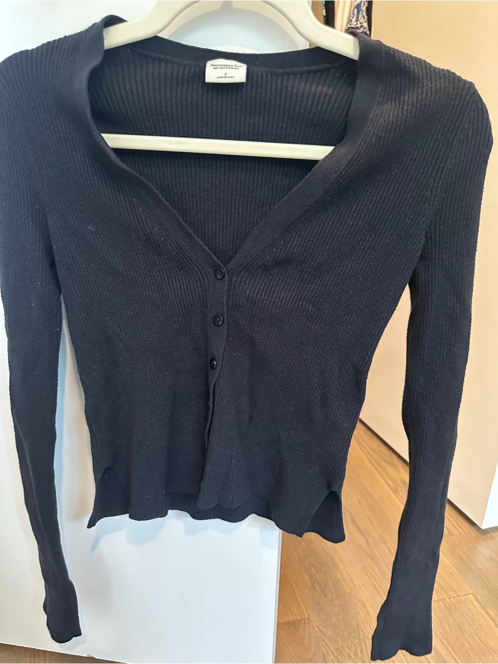 Abercrombie & Fitch Black Ribbed Button-Front Long Sleeve Top
